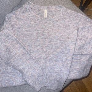 NWOT Aritzia Light Blue Crew Neck Sweater - Small
